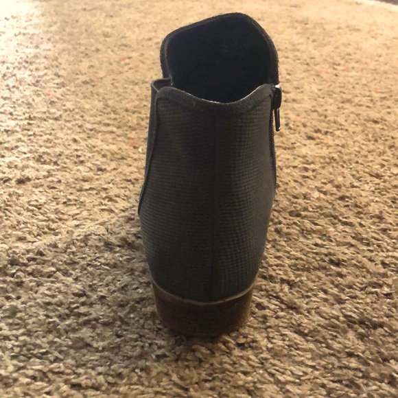 Kensie booties; dark grey; zip up; elastic; textile fabric - Picture 3 of 5